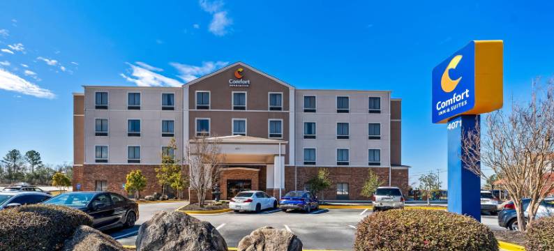 奥古斯塔西部舒适酒店及套房，靠近戈登堡(Comfort Inn & Suites Augusta West Near Fort Gordon)图片
