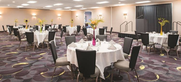 西雅图塔科马拉昆塔温德姆套房酒店(La Quinta Inn & Suites by Wyndham Tacoma - Seattle)图片