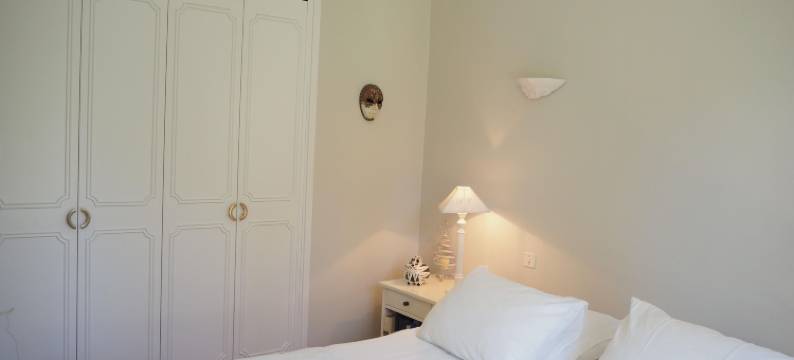 Holiday Home in Villes-sur-Auzon with Pool图片