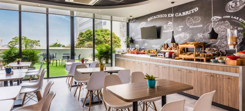 宜必思巴兰基亚酒店(Ibis Barranquilla)图片