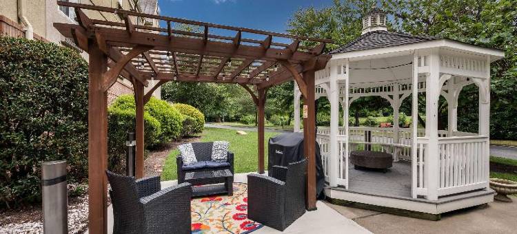 汉普顿索尼斯塔简单套房酒店(Sonesta Simply Suites Hampton)图片