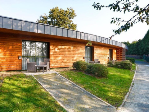 木轮磨坊庄园酒店 - 餐厅和水疗中心