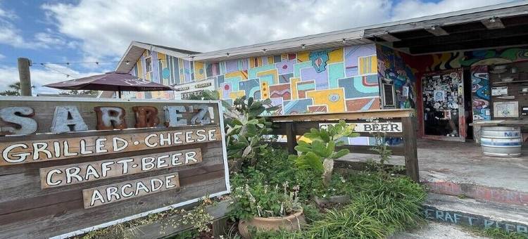 近海滩 • 宠物友好，配有恒温泳池的度假屋，最多可住15人！(Heated Pool House Near the Beach • Pet Friendly Retreat for up to 15 Guests!)图片