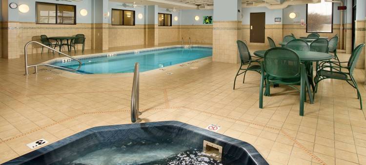 圣路易斯圣彼得斯德鲁里套房酒店(Drury Inn & Suites St. Louis St. Peters)图片