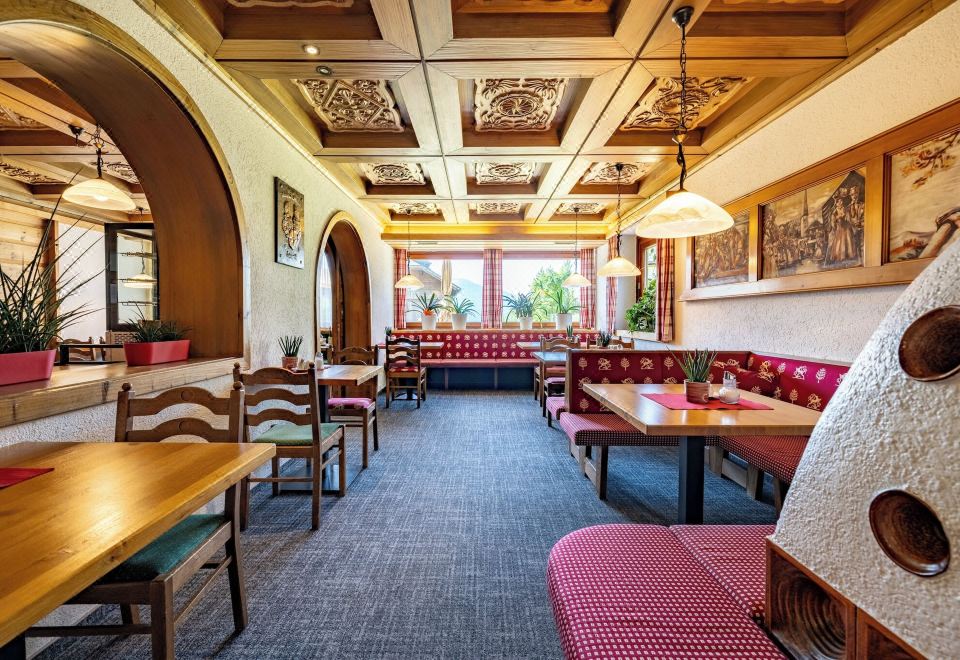 Schi- Und Wanderhotel BerghofHotel Overview