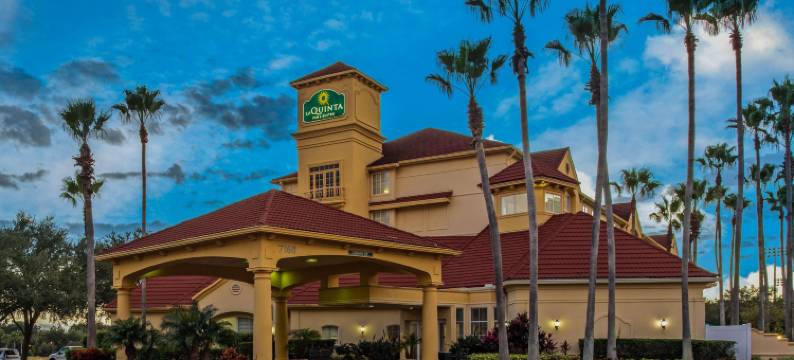 奥兰多机场北拉昆塔温德姆套房酒店(La Quinta Inn & Suites by Wyndham Orlando Airport North)图片