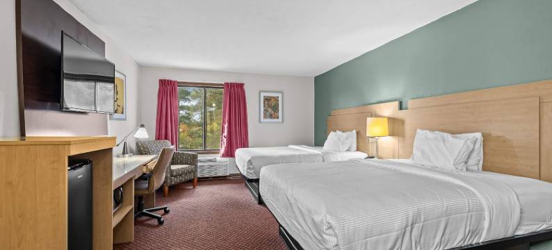 史蒂文斯波因特大学旅馆(Ramada by Wyndham Stevens Point)图片