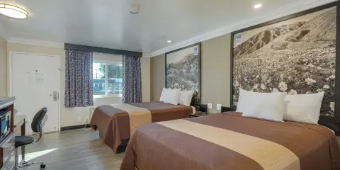安大略速8酒店