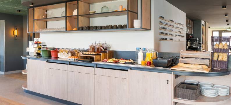 利昂东部布隆康铂酒店(Campanile NATURE - Lyon Est Bron Eurexpo)图片