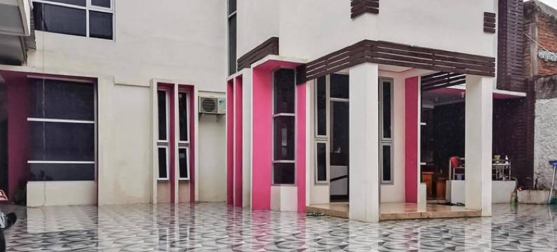 红多兹普拉斯酒店-茉莉芬塔曼(RedDoorz Plus @ Taman Madiun)图片