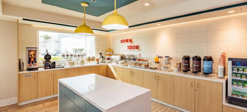 本图拉海滩舒适套房酒店(Comfort Inn & Suites Ventura Beach)图片