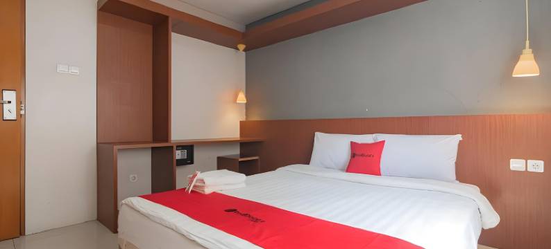 红多兹Plus酒店-达戈波乔克3号(RedDoorz Plus @ Dago Pojok 3)图片