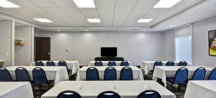 北大急流城希尔顿惠庭酒店(Home2 Suites by Hilton Grand Rapids North)图片
