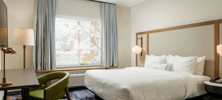 萨莱纳万枫酒店及套房(Fairfield Inn & Suites Salina)图片
