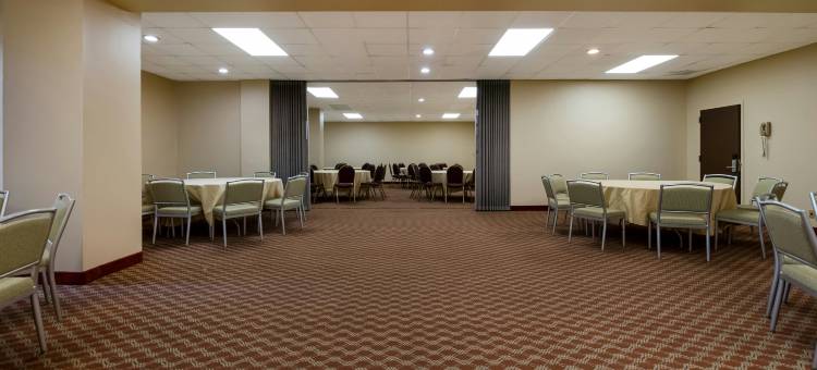 纽华克大学红顶套房酒店(Red Roof Inn & Suites Newark - University)图片