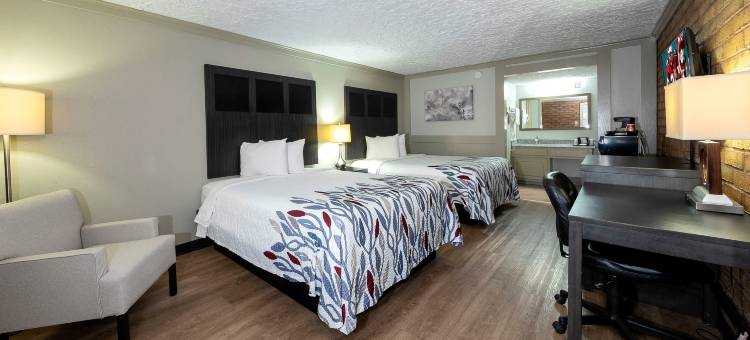 门罗红顶酒店(Red Roof Inn Monroe)图片