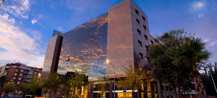 塞勒斯西乌塔德尔宝勒巷酒店(Salles Ciutat del Prat Barcelona Airport)图片