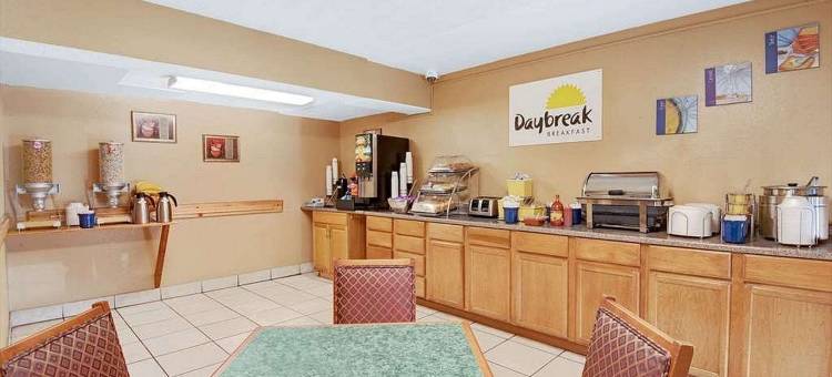 埃尔帕索机场东温德姆戴斯酒店(Days Inn by Wyndham El Paso Airport East)图片