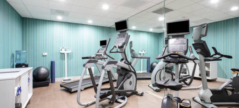 HOLIDAY INN EXP STES CHOWCHILL图片