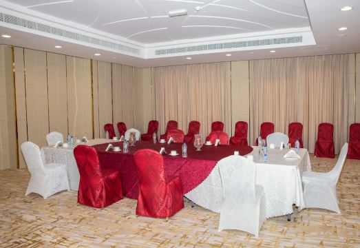 Sama Muscat Hotel Hotel Overview