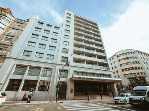 巴塞罗莱昂月亮伯爵酒店