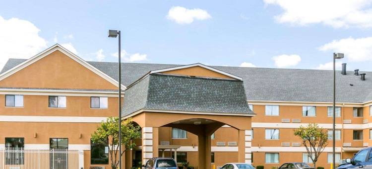 大学机场凯艺套房酒店(Quality Inn & Suites University-Airport)图片