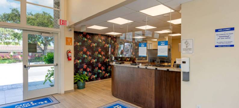 罗德威旅馆-近好莱坞海滩(Downtown Hollywood Gardens Inn & Suites)图片