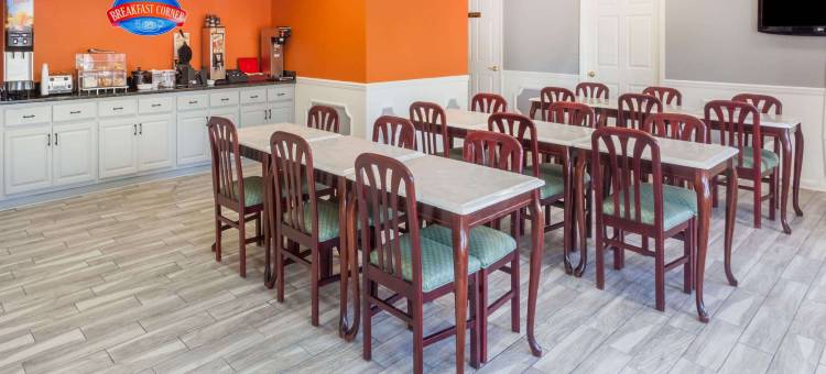 佛罗伦萨-马斯尔肖尔斯呗盟套房酒店(Baymont by Wyndham Florence/Muscle Shoals)图片