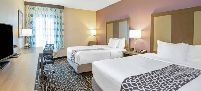 韦瑟福德拉昆塔温德姆套房酒店(La Quinta Inn & Suites by Wyndham Weatherford OK)图片