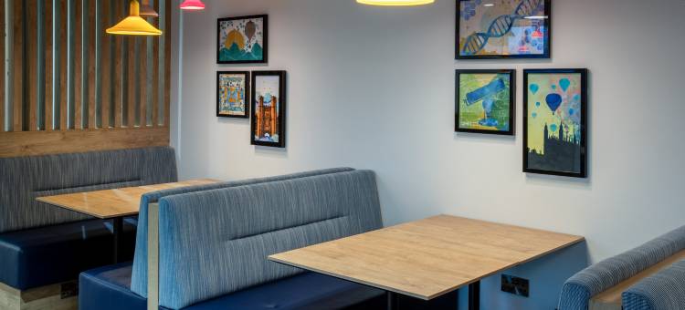 剑桥西-坎伯恩智选假日酒店(Holiday Inn Express Cambridge West - Cambourne)图片