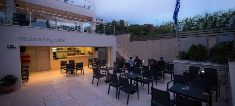 曼提尼亚湾酒店(Mantinia Bay Hotel)图片