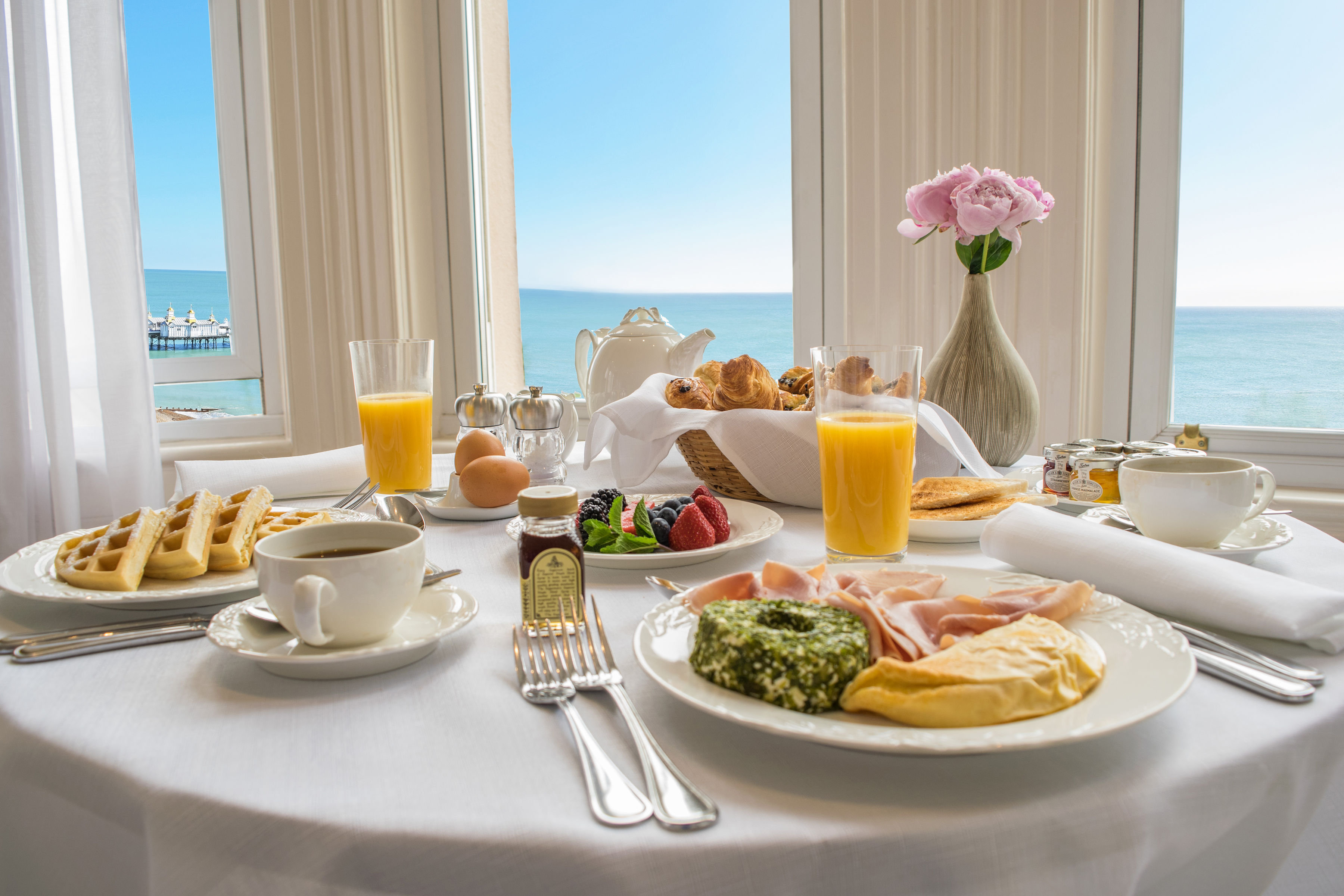 The Chatsworth HotelOver view