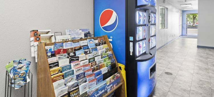 梅德福戴斯酒店(Days Inn by Wyndham Medford)图片