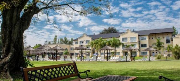 皮拉尔温德姆豪生酒店(Howard Johnson Pilar Resort Spa & Convention Center)图片