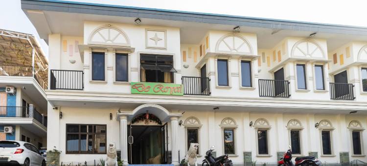 红多兹Plus酒店@万鸦老普莫罗路(RedDoorz Plus @ Jalan Pumorow Manado)图片