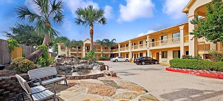 休斯顿霍比机场南速8酒店(Super 8 by Wyndham Houston Hobby Airport South)图片