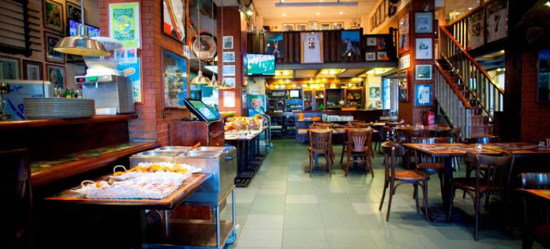 锡切斯苏布尔酒店(Hotel Subur)图片