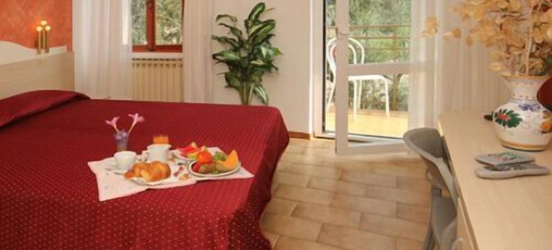 奥古斯塔贾尼酒店(Hotel Augusta Garnì)图片