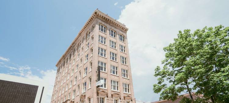 艾斯奎尔酒店-阿桑德连锁酒店(The Esquire Hotel Downtown Gastonia, Ascend Hotel Collection)图片