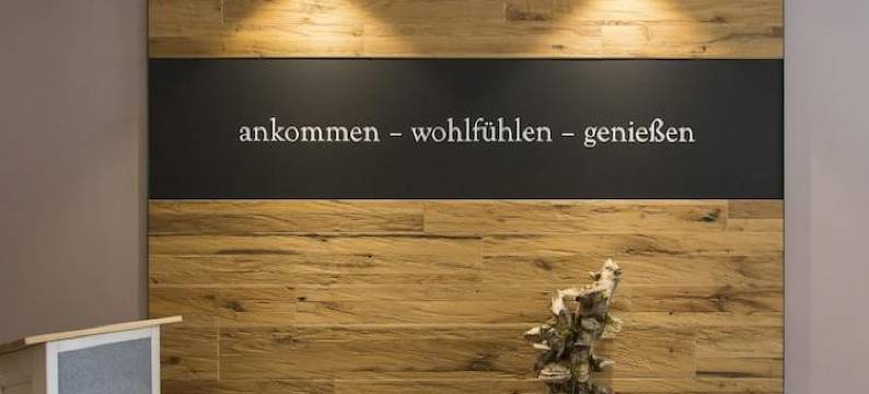 玫瑰乡村酒店 - 兰德加特酒店(Landgasthof & Hotel Zur Rose Berg)图片