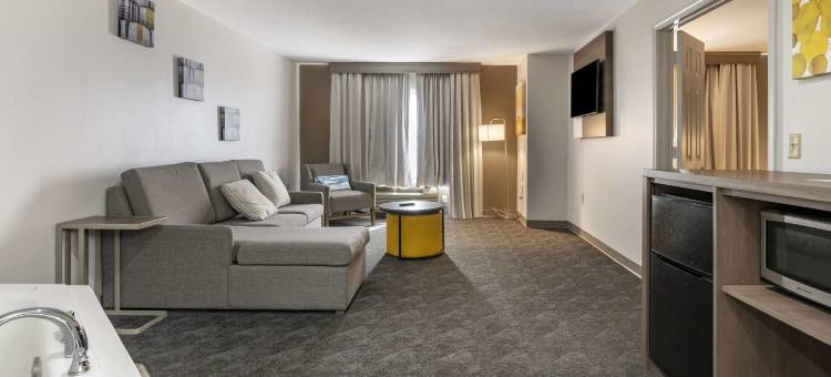 谢尔比维尔华美达酒店(Comfort Inn & Suites)图片