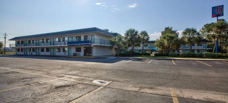 弗多斯塔大学6号汽车旅馆(Motel 6 Valdosta, GA - University)图片