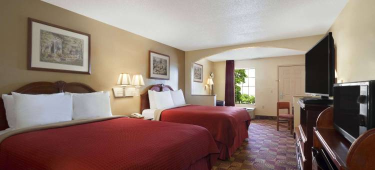 塔斯卡卢萨阿拉巴马大学戴斯套房酒店(Days Inn & Suites by Wyndham Tuscaloosa - Univ. of Alabama)图片