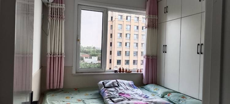 距离高铁韩乐坊香海东浦湾海边公寓(河海路分店)图片