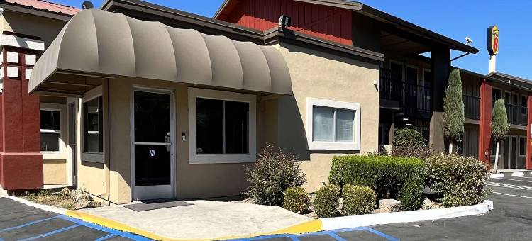 雷德布拉夫速8酒店(Super 8 by Wyndham Red Bluff)图片