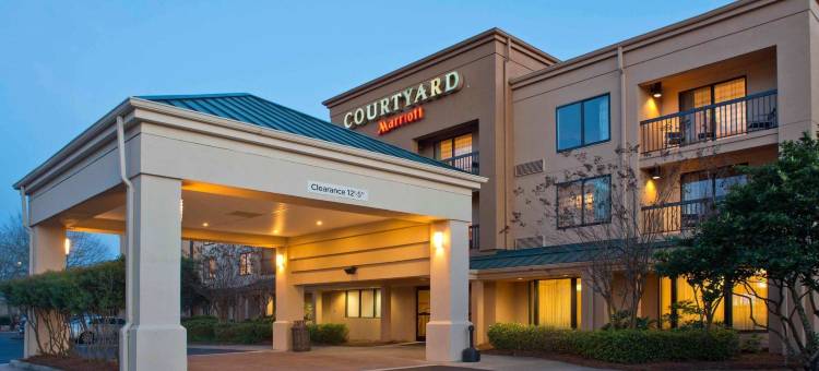 海湾畔工艺农场万怡酒店(Courtyard Gulf Shores Craft Farms)图片