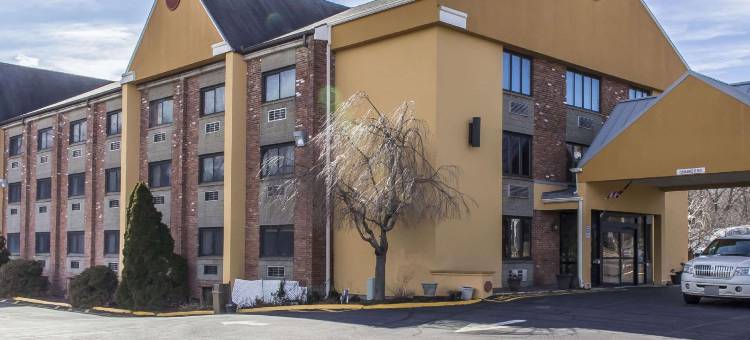 克伦威尔-米德顿凯艺酒店(Quality Inn Cromwell - Middletown)图片