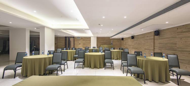 拉迪内罗酒店(The Fern Residency Calangute-Baga, Goa)图片