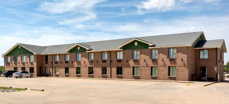 萨莱纳温德姆速8酒店(Super 8 by Wyndham Salina I-70)图片