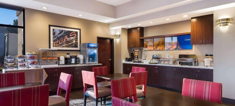 舒适套房酒店-拉斯维加斯内利斯(Comfort Inn & Suites Las Vegas - Nellis)图片